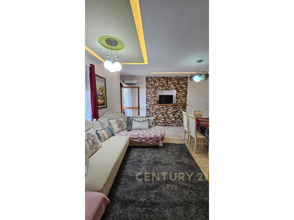 SHITET APARTAMENT 2+1 ME PAMJE DETI TEK SHKEMBI KAVAJES!