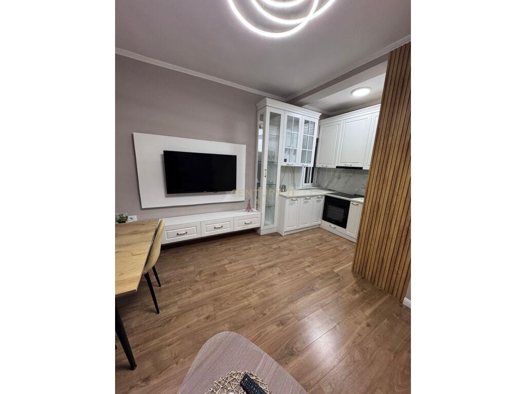 Shiten 2 Apartamente 1+1 në Ali Demi – Mundësi e Shkëlqyer I