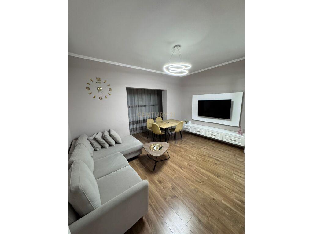 Shiten 2 Apartamente 1+1 në Ali Demi – Mundësi e Shkëlqyer I