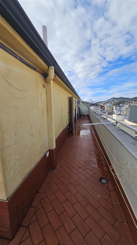 PAPAFINGO ME QERA ISHRAJONI