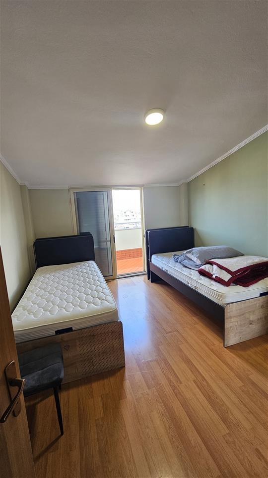 PAPAFINGO ME QERA ISHRAJONI