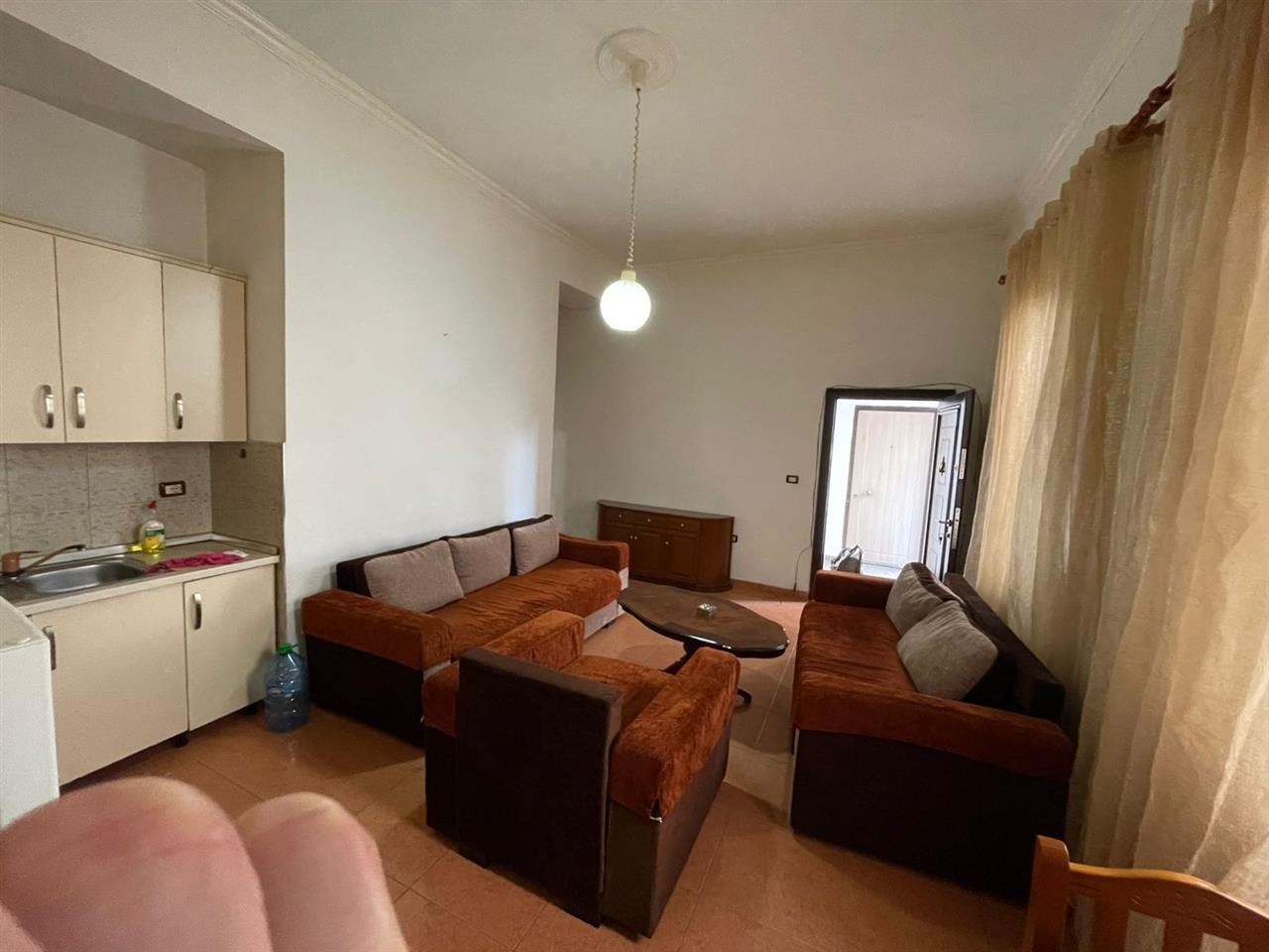 HYRJE ME QERA VALA PARK STADIUMI