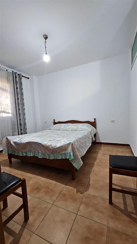 jepet me qera 2+1 Majestiku