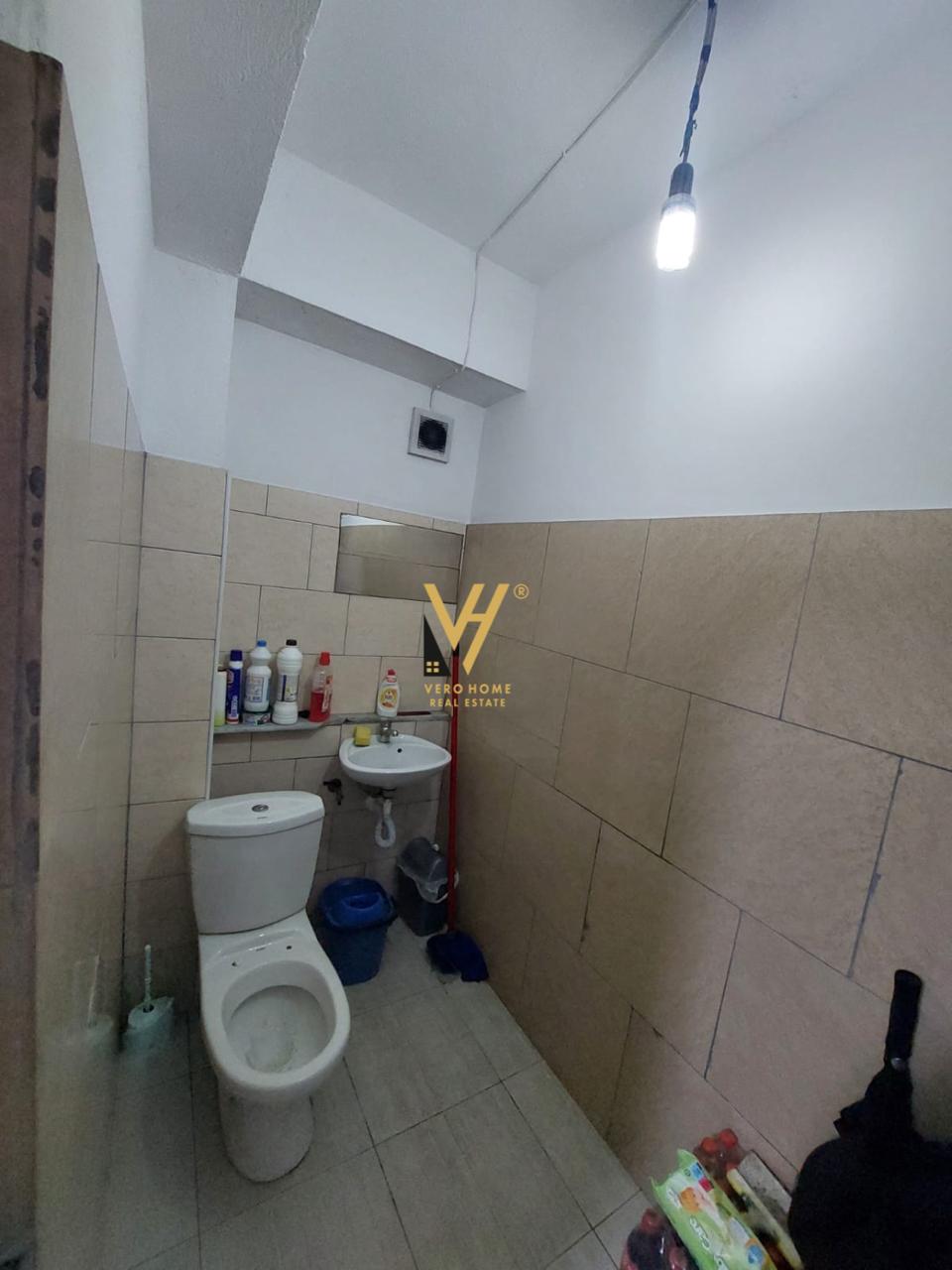 MARKET 180 M2 ME QERA NE YZBERISHT 1.500 EURO