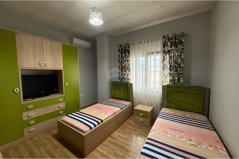 Vile 3-kateshe me qira tek Jordan Misja