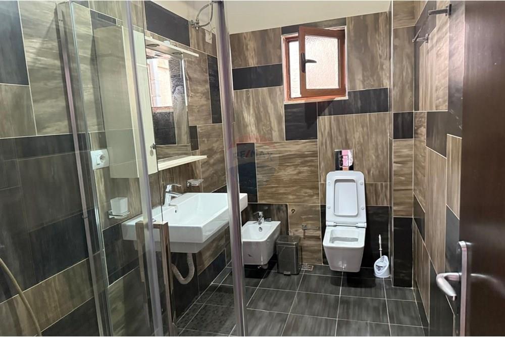 Vile 3-kateshe me qira tek Jordan Misja