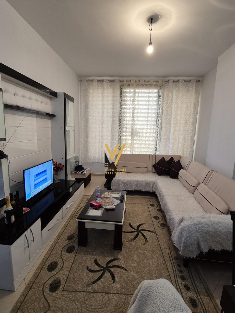 ZYRE 60 M2 ME QERA NE YZBERISHT 45.000 LEKE