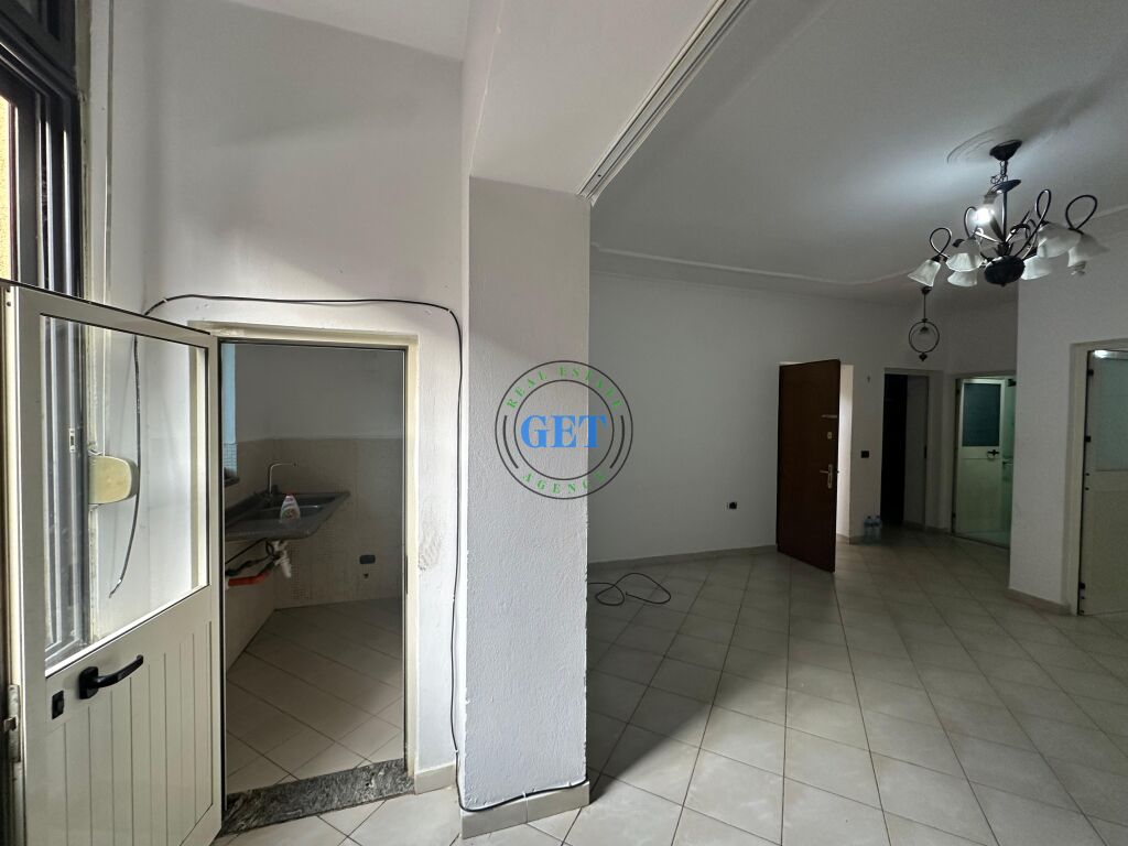 Qira, Apartament 2+1, Spitali, Durrës
