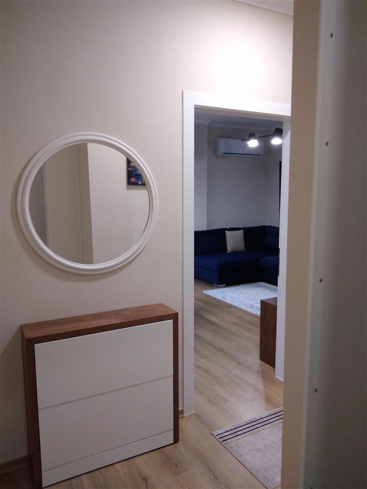 Apartament i ri i ri me qera ne qender te Korces.