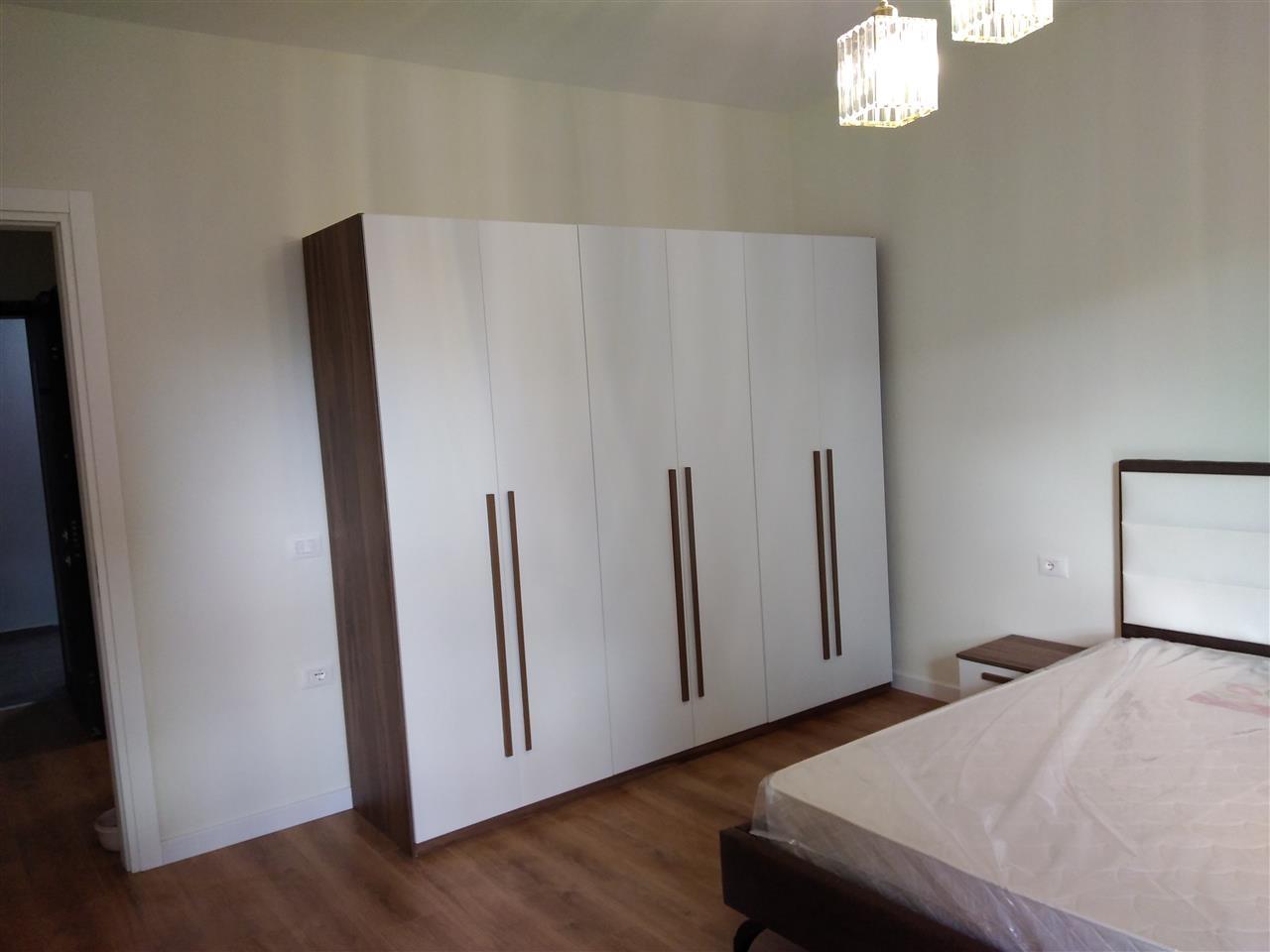 Apartament i shkelqyer me qera ne qender te Korces.