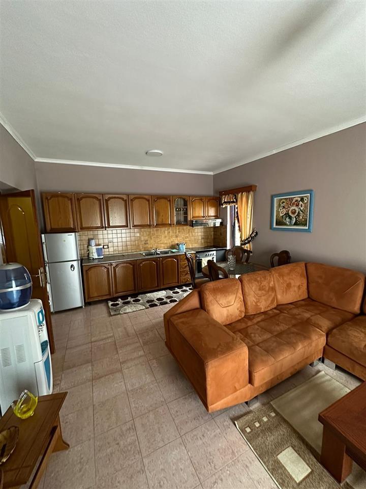 Jepet apartament 2+1 me qera.