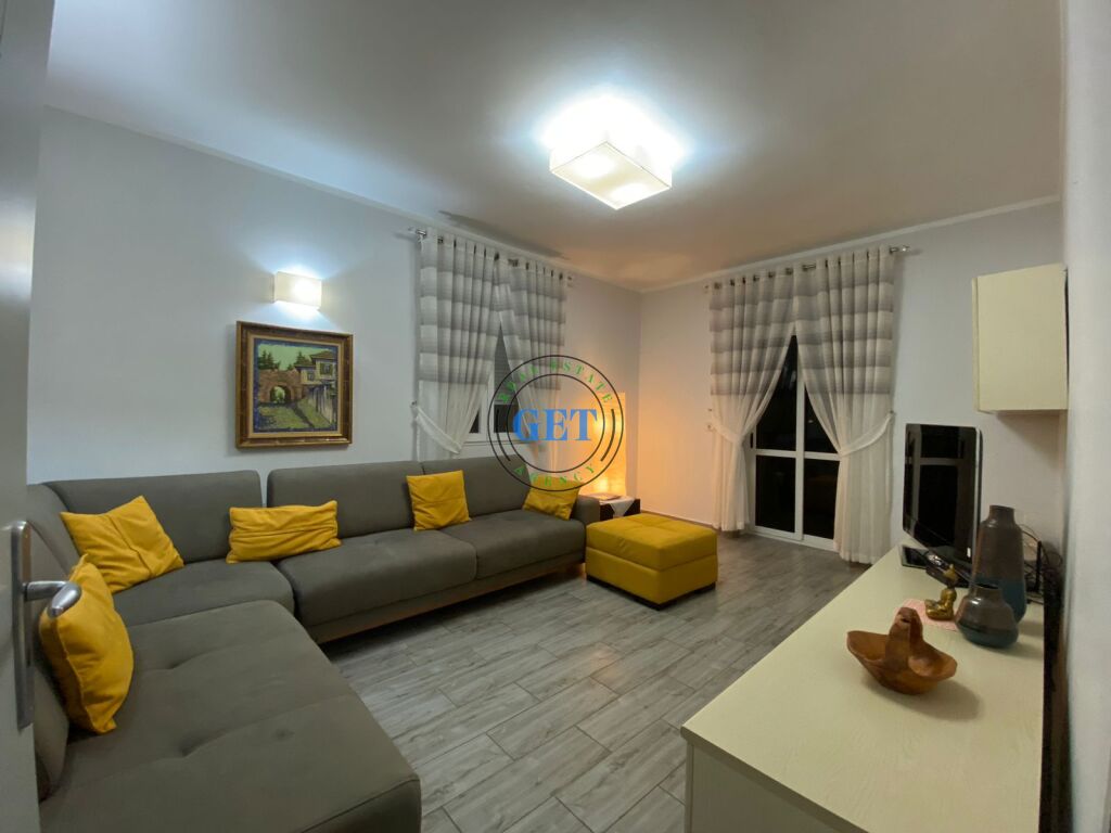 Apartament 1+1, Me Kuzhine te Vecuar