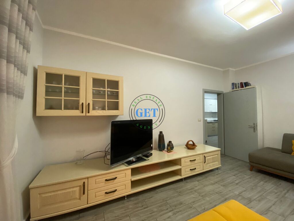 Apartament 1+1, Me Kuzhine te Vecuar