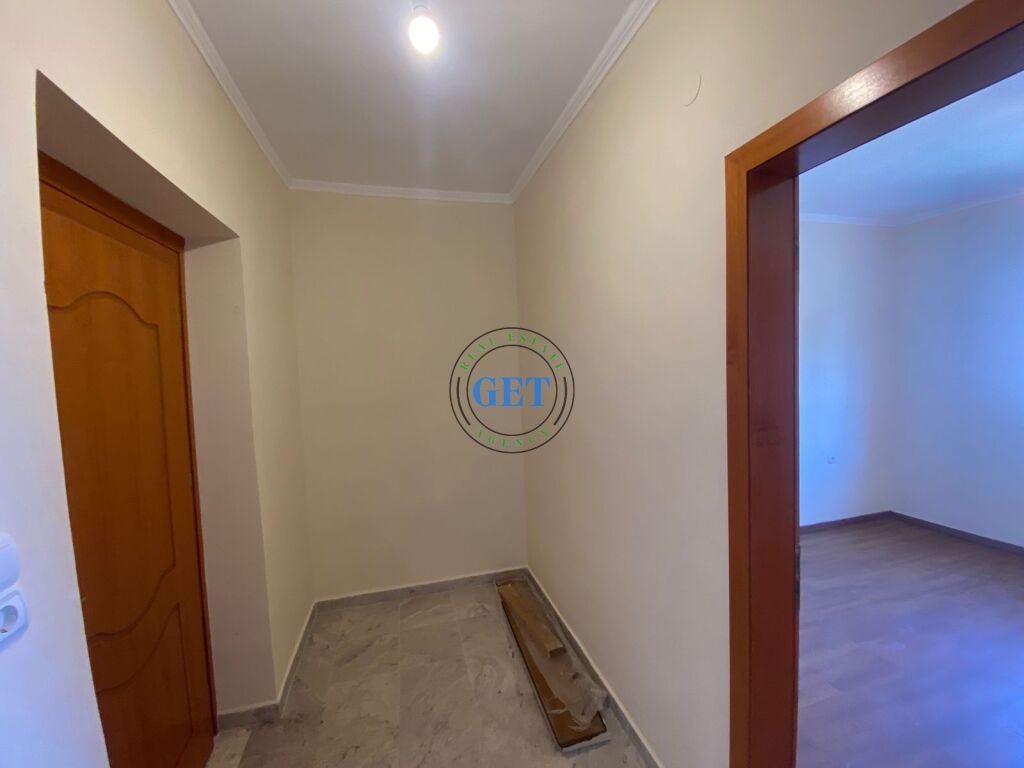 Apartament 1+1, Çezma e Ferres