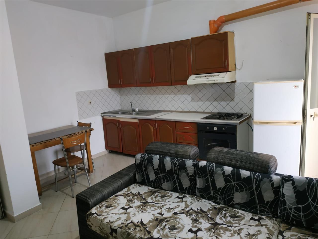 Okazion shtepi me qera shkozet