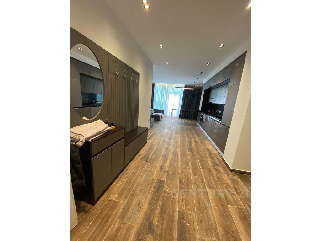 JEPET ME QERA SUPER APARTAMENT VOLLGA