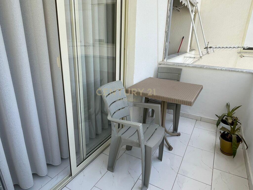 APARTAMENT 1+1 ME QIRA NE PLAZH, RROTA KUQE!