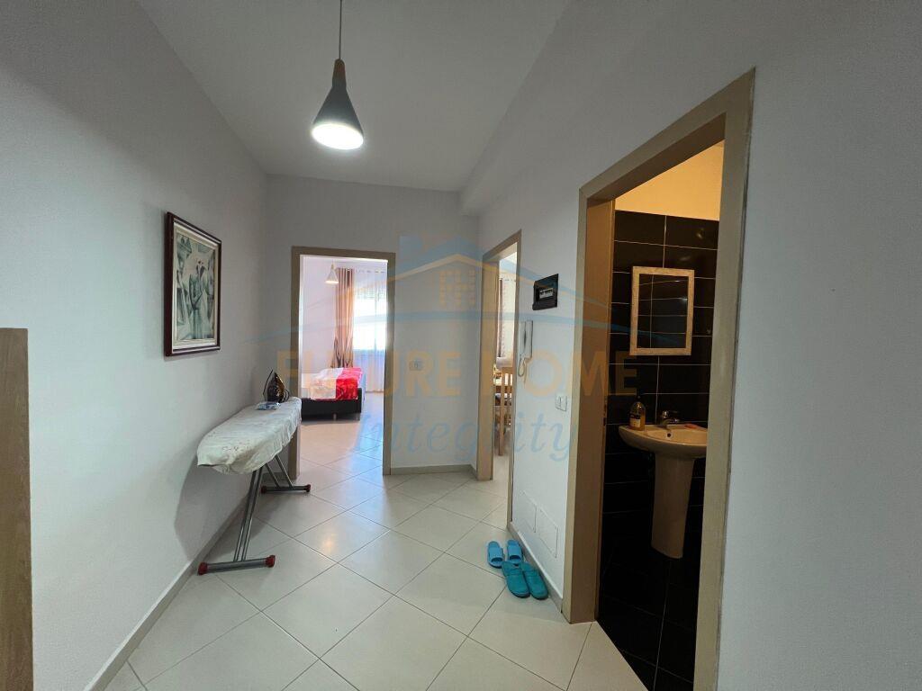 Shitet, Apartament 1+1, Yzberisht, Tiranë.