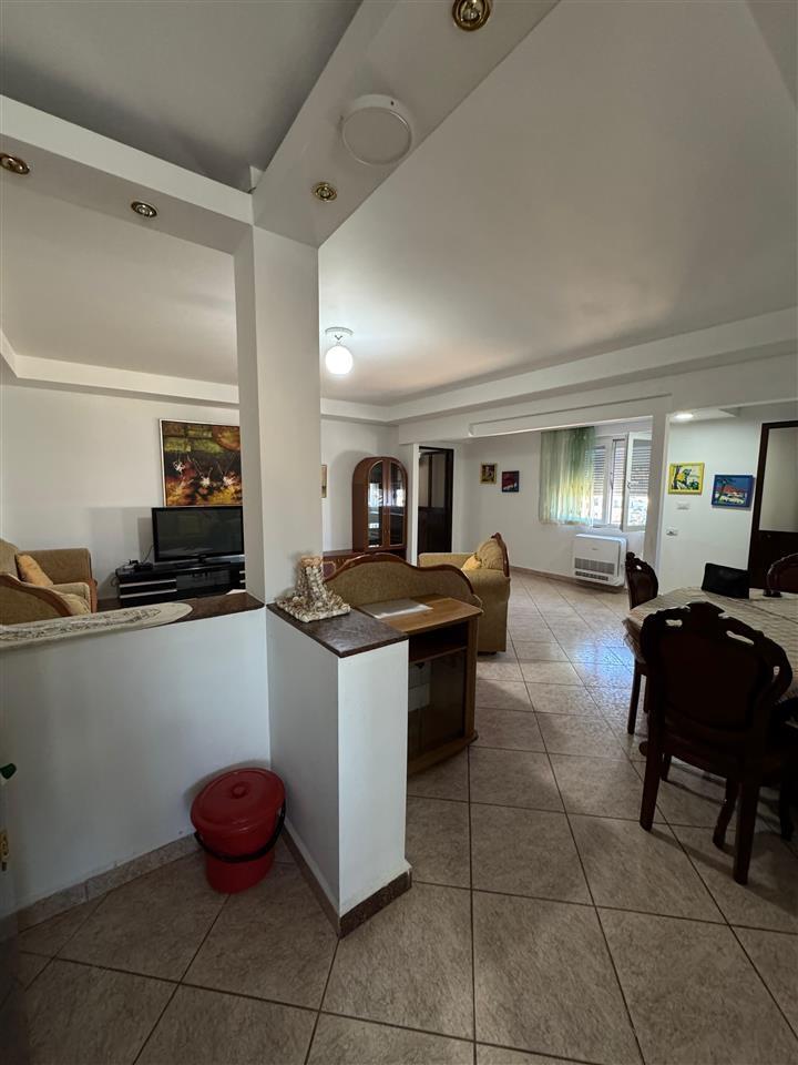 Shitet, Apartament 3+1+2, Irfan Tomini , Tirane.