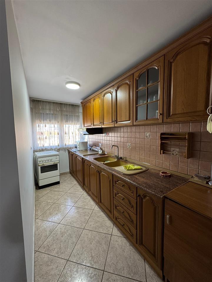 Shitet, Apartament 3+1+2, Irfan Tomini , Tirane.