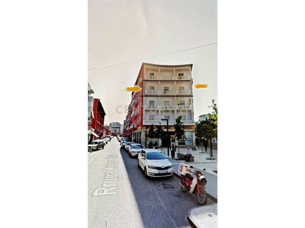 EXCLUSIVE , SHITEN 4 APARTAMENTE NE QENDER TE DURRESIT !