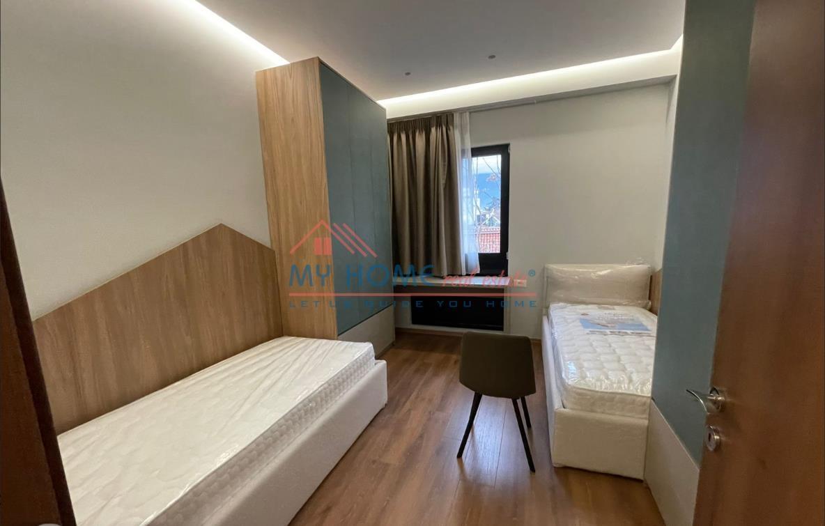Apartament 2+1 Me Qira Farmacia 10 Tirane
