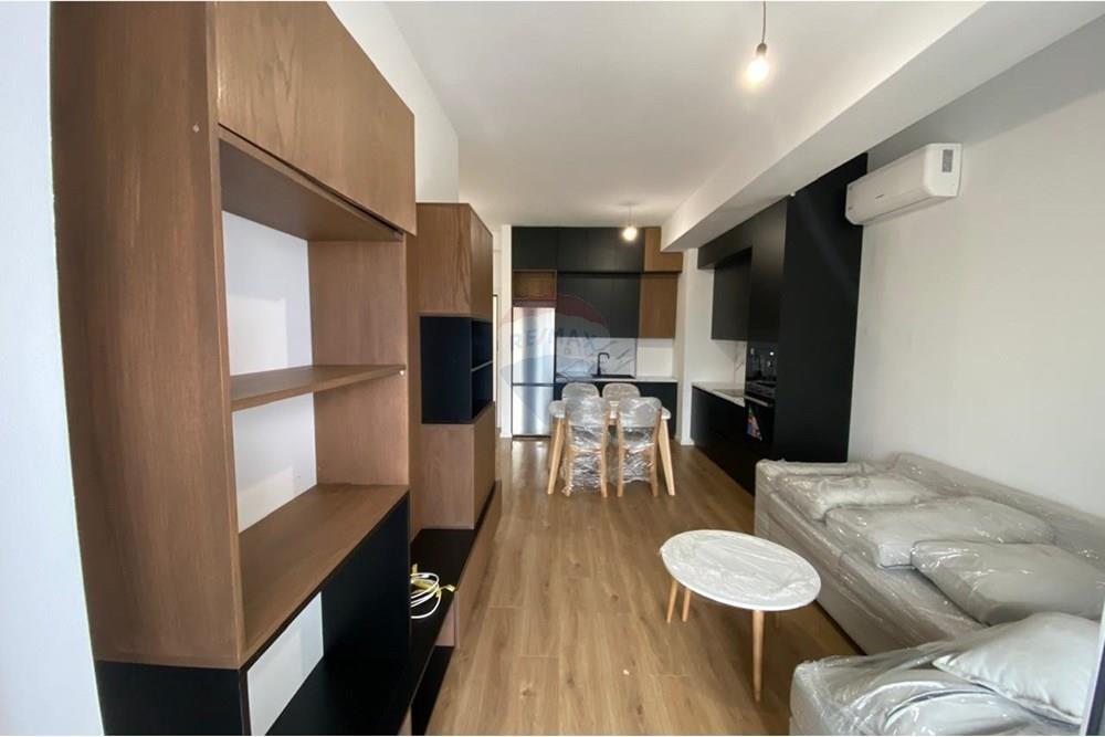 Apartament – Për Qira – Ali Demi, Shqipëri JEPET ME QIRA APA