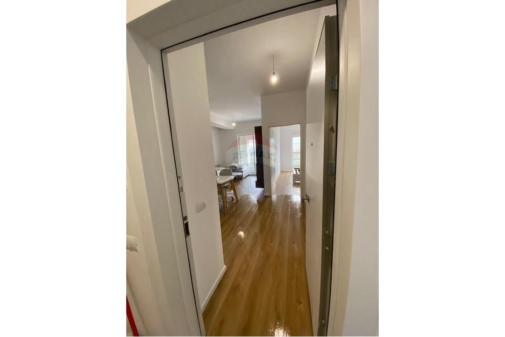 Apartament – Për Qira – Ali Demi, Shqipëri JEPET ME QIRA APA