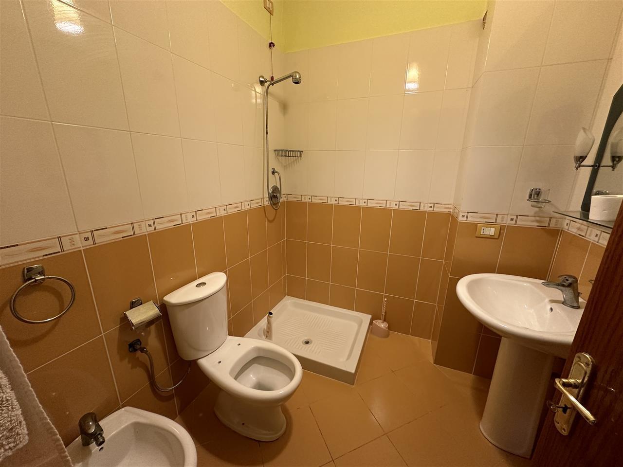 Apartament 2+1+2+ballkon pallat i ri, okazion.