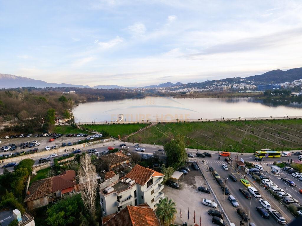 Shitet, Apartament 2+1, Liqeni Artificial.