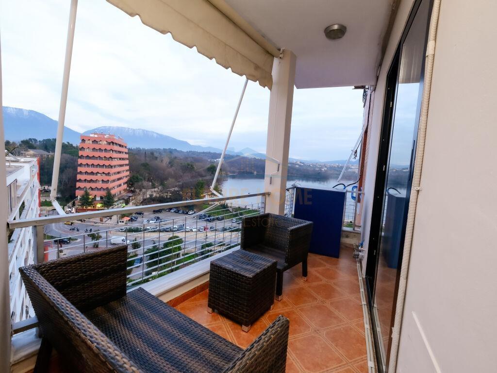 Shitet, Apartament 2+1, Liqeni Artificial.