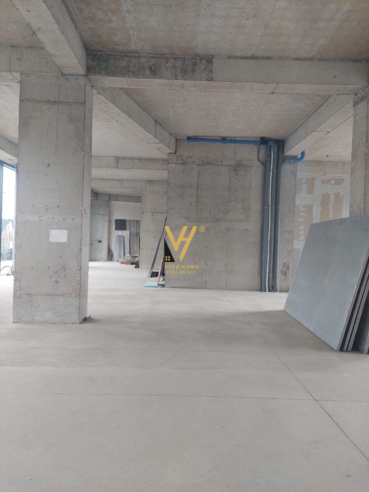 4.000 M2 ME QERA NE YZBERISHT 48.000 EURO