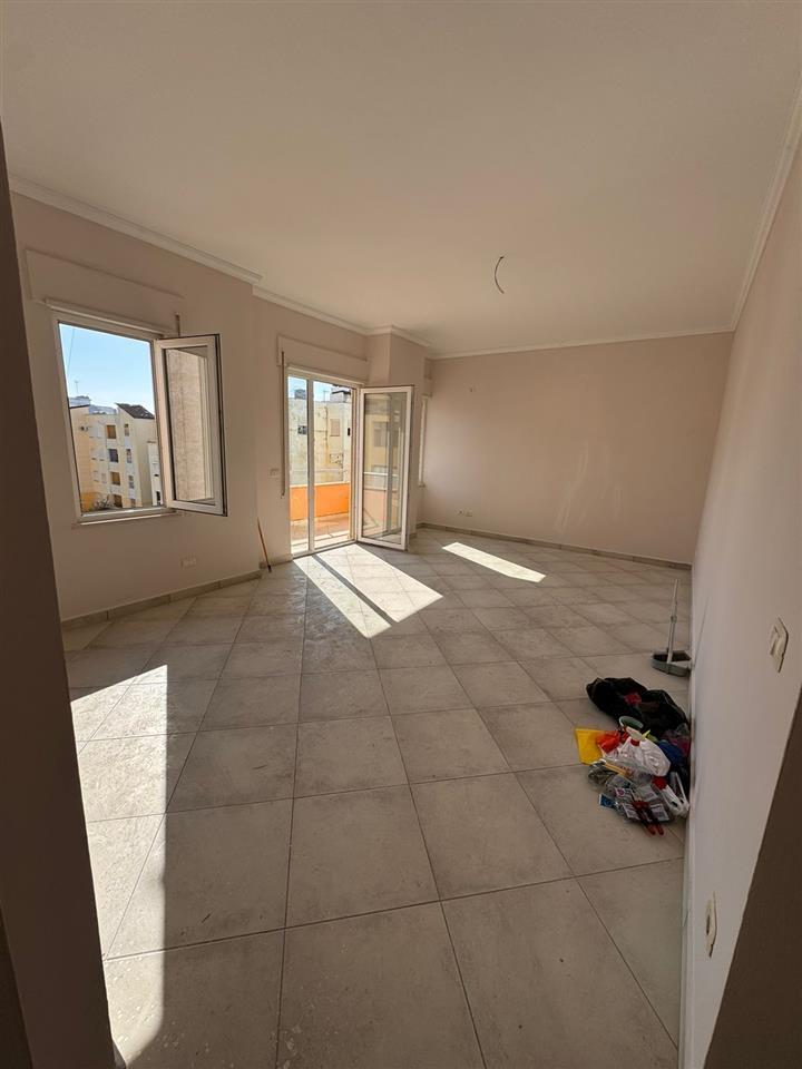Apartament 2+1+ ballkon | Shkembi i Kavajes