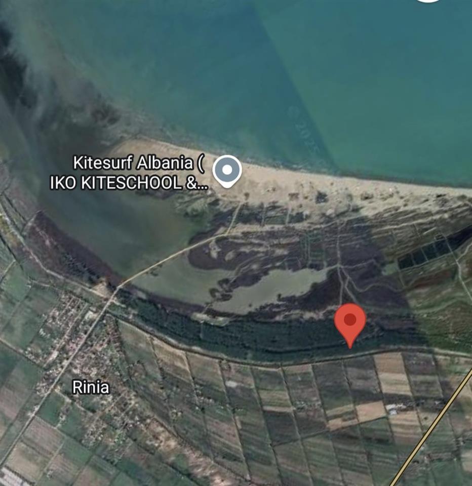 Toke Pyll plazhi Rinia Durres