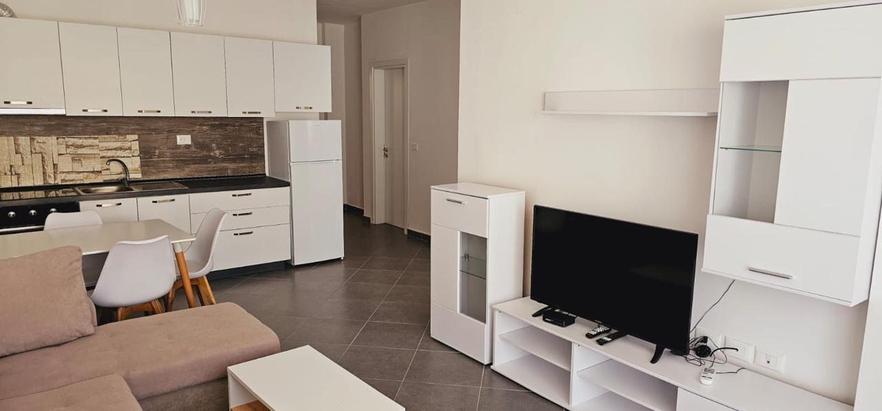 JEPET ME QERA APARTAMENT 1+1 PAS HANNOVER