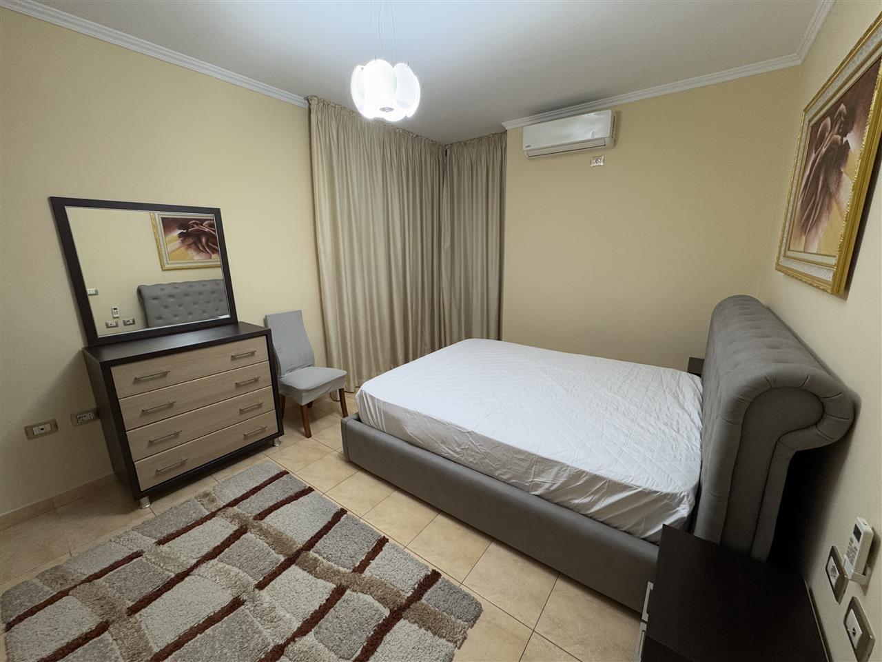 Apartament 2+1 me qera, ne ish-Bllok, perballe Njesise 5