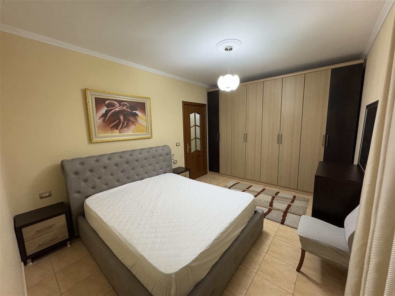 Apartament 2+1 me qera, ne ish-Bllok, perballe Njesise 5