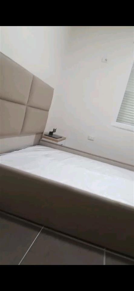 JEPET ME QIRA APARTAMENT