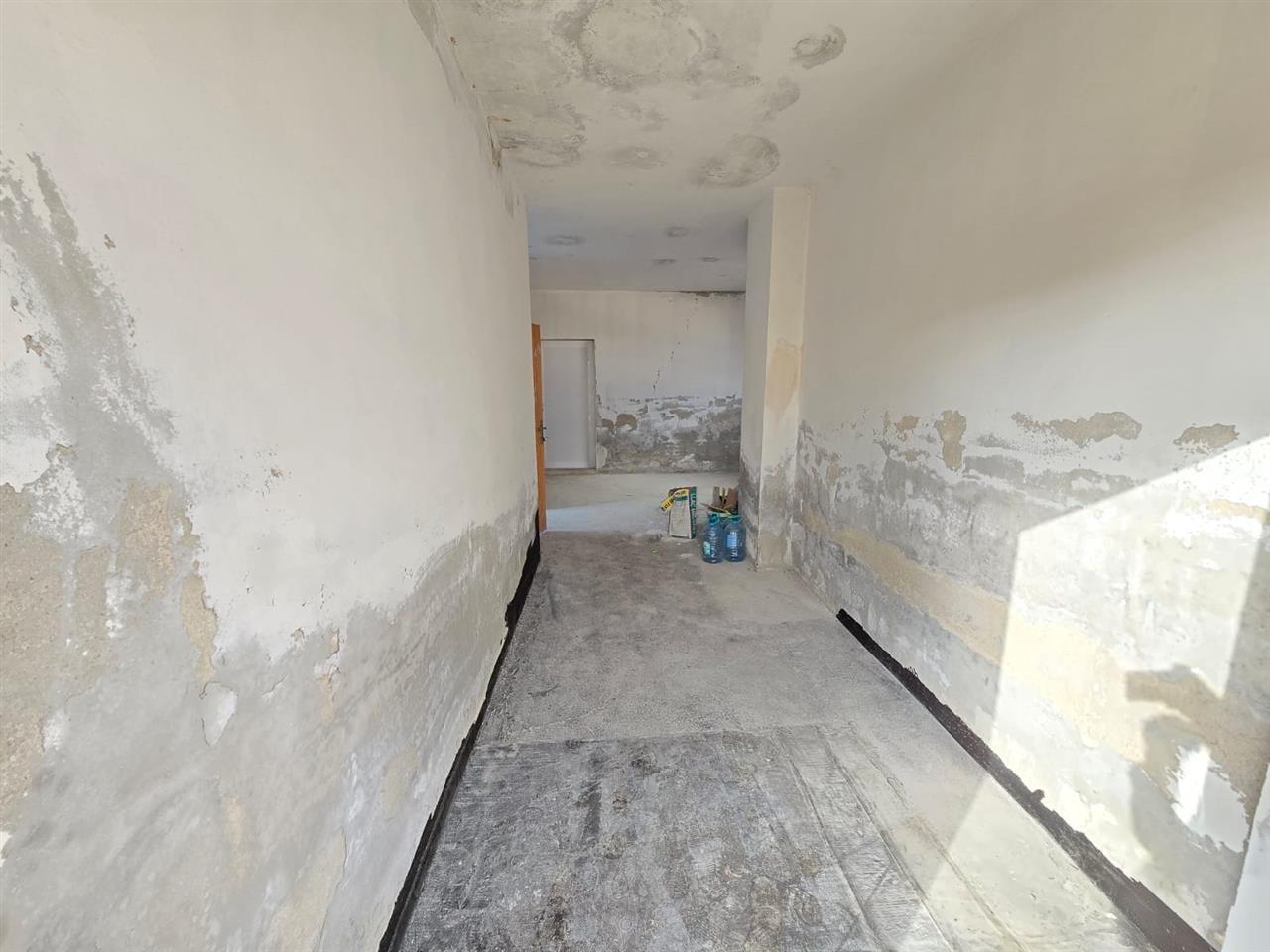 PAPAFINGO ME PAMJE DETI NE UNAZE PER SHITJE !