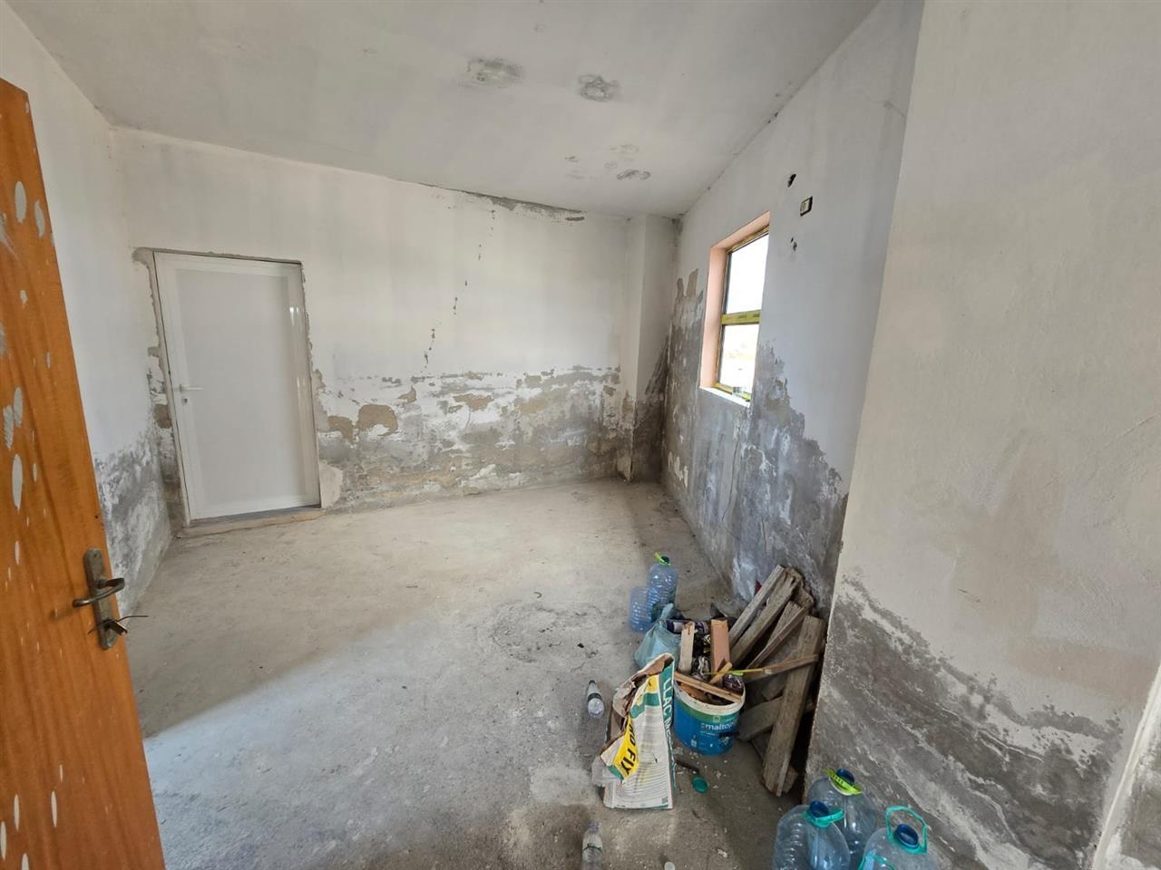 PAPAFINGO ME PAMJE DETI NE UNAZE PER SHITJE !