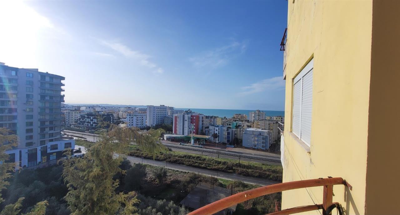 SHITET APARTAMENT 1+1 PAMJE DETI !