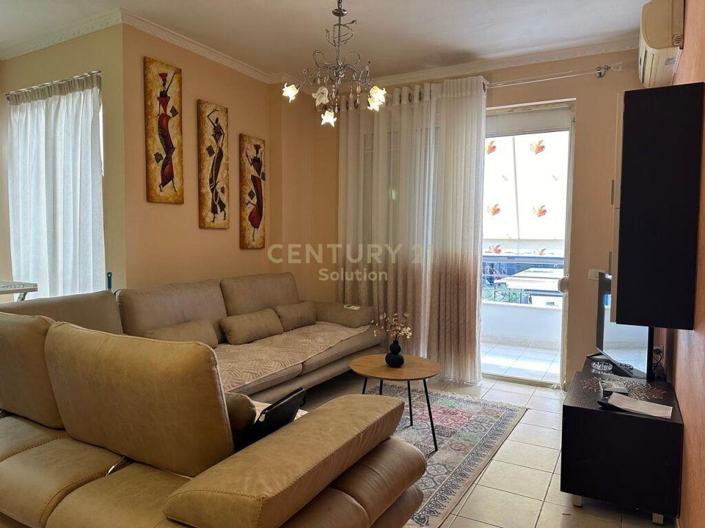 JEPET ME QERA APARTAMENT 1+1TEK KOMPLEKSI ELEONORA!Sol108023