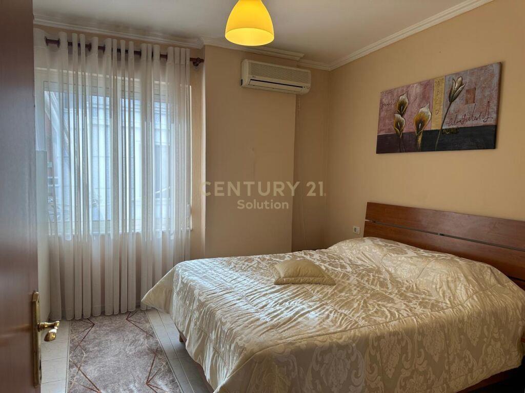 JEPET ME QERA APARTAMENT 1+1TEK KOMPLEKSI ELEONORA!Sol108023
