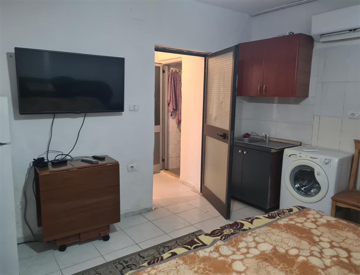 Gazoniere me qera i mobiluar bulevardi zogu i par