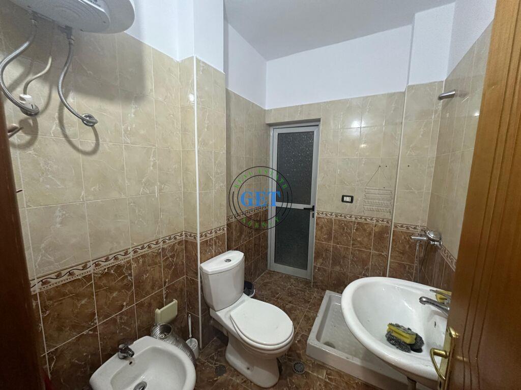 Jepet me qira, Apartament 1+1+3 ballkone, Me pamje deti, Pla