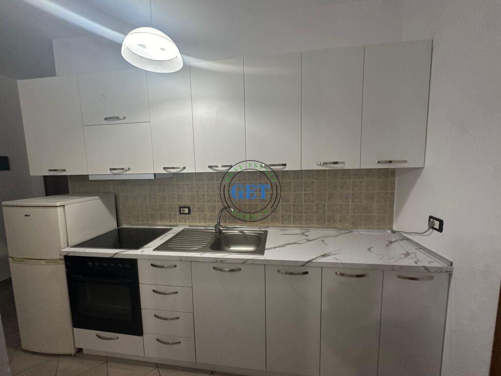 Jepet me qira, Apartament 1+1+3 ballkone, Me pamje deti, Pla