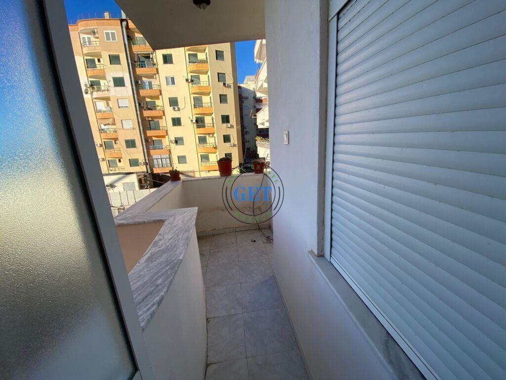 Jepet me Qira, Apartament 1+1 i përshtatur në 2+1, Vollga, D