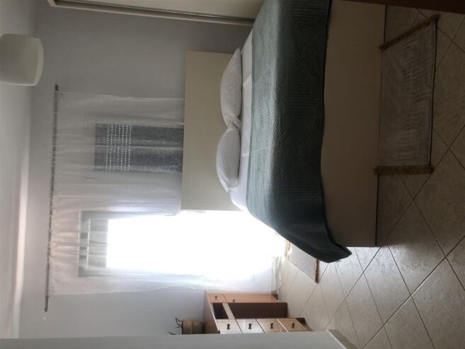 apartament me qira ne Zonen e Pazarit te Ri, pa komision