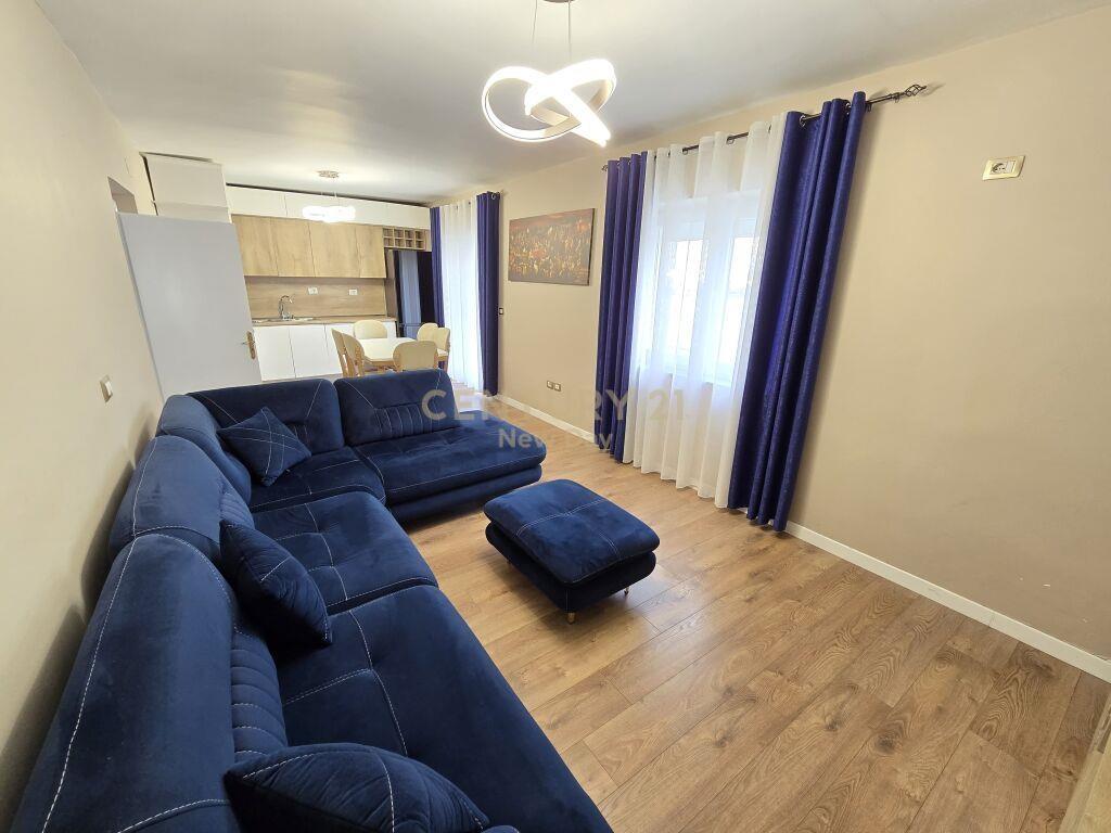 SHITET APARTAMENT 2+1+2 + DEPO PRANE MUZEUMIT TE DESHMOREVE!