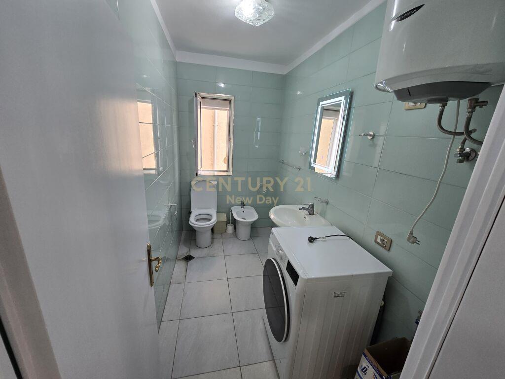 SHITET APARTAMENT 2+1+2 + DEPO PRANE MUZEUMIT TE DESHMOREVE!